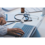 Urla e offese, il calcio italiano fa una figuraccia in mondovisione a peso d’oro