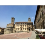 Mentre noi dormiamo sull’Ucraina piovono bombe, la stoccata di Crosetto